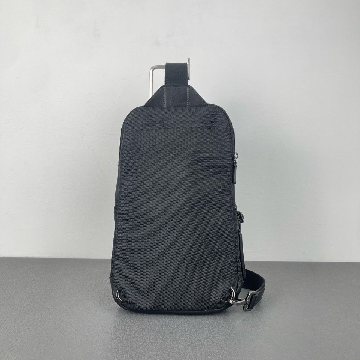 Casual Nylon Chest Bag for Men - огляд і ціна Sling Backpack Shoulder