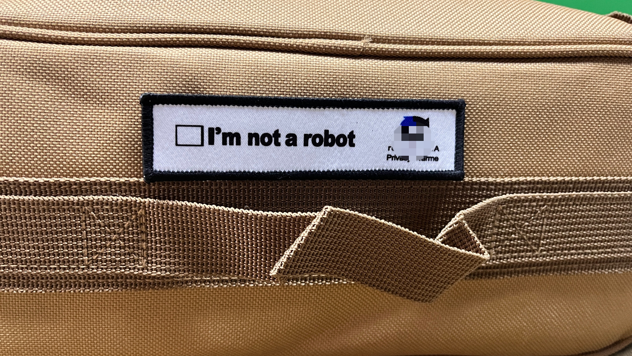 I'm Not A Robot Tactical Patch - огляд і ціна Urban Backpack Tactical